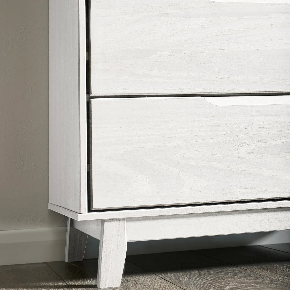 Nira Vertical Fluted Chest