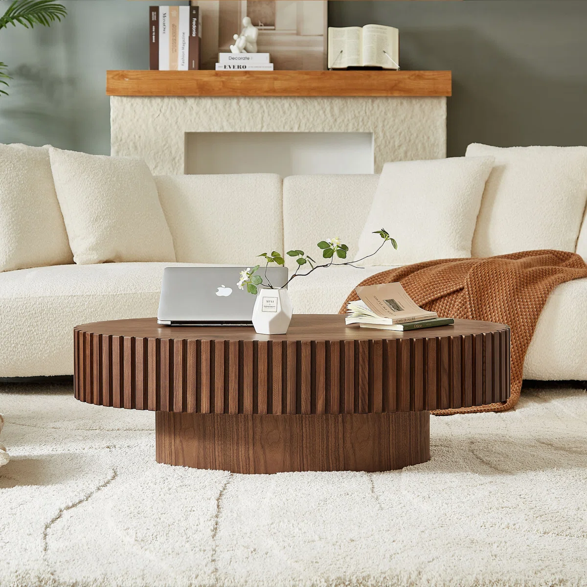 Nira Verona Cabinet